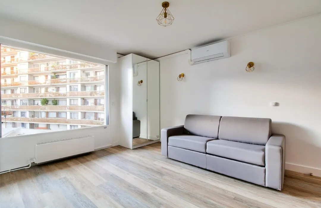 Charmant appartement Paris-1